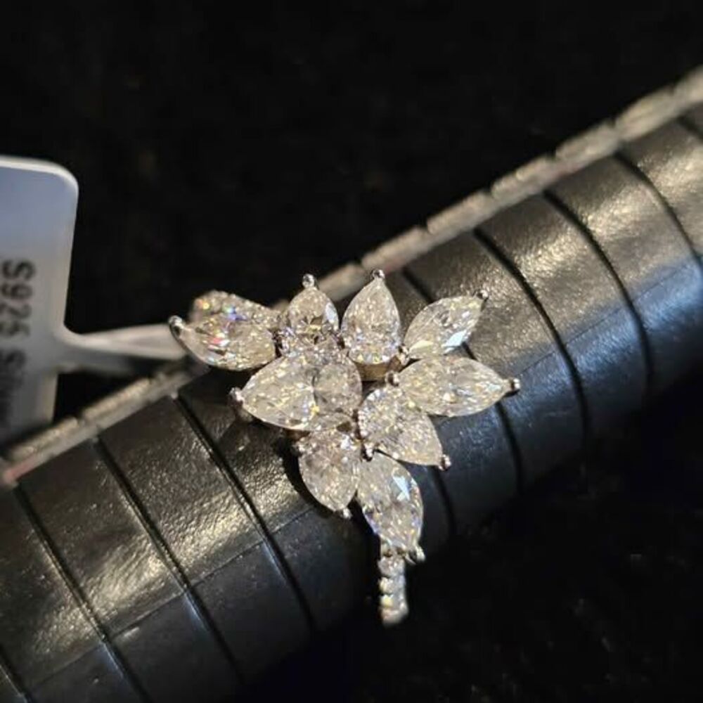 3.04CTW Moissanite ring in sterling silver. Size 7